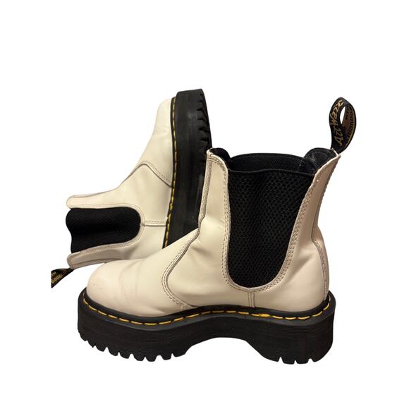 Dr. Martens 2976 Smooth Size 5 White Leather Platform Quad Chelsea Boots - Picture 13 of 14